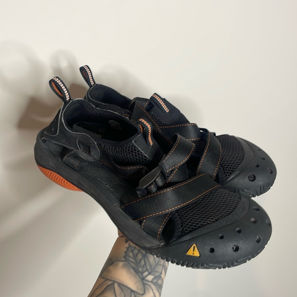 Keen | Men’s Black Aqua Stop Shoes Size 11.5 - Picture 1 of 6